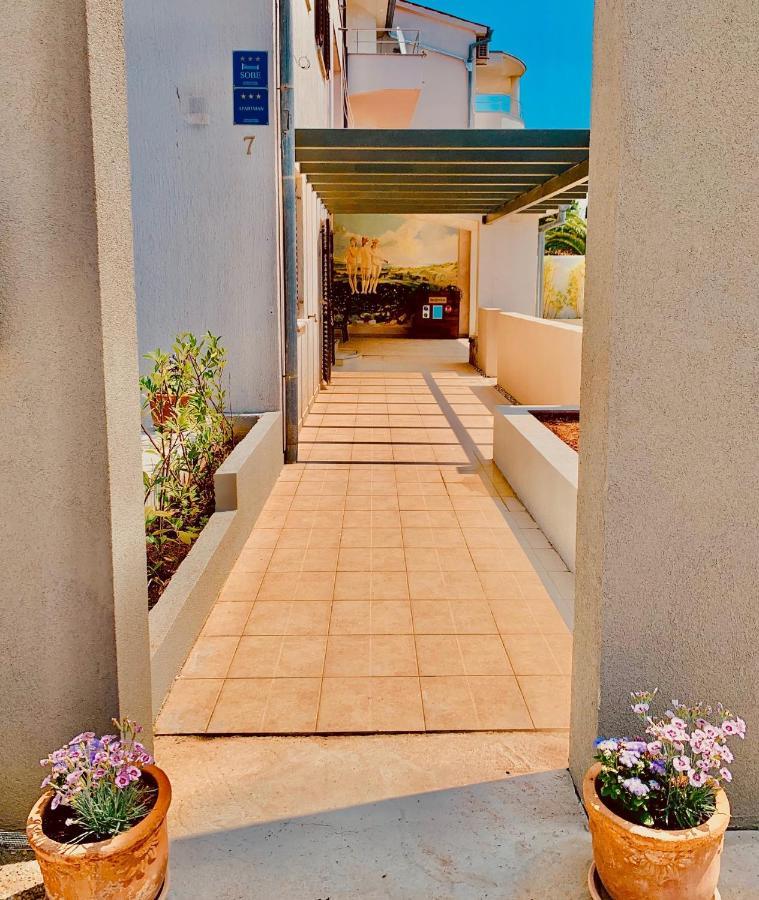 Linc Rooms & Apartments بنجول المظهر الخارجي الصورة