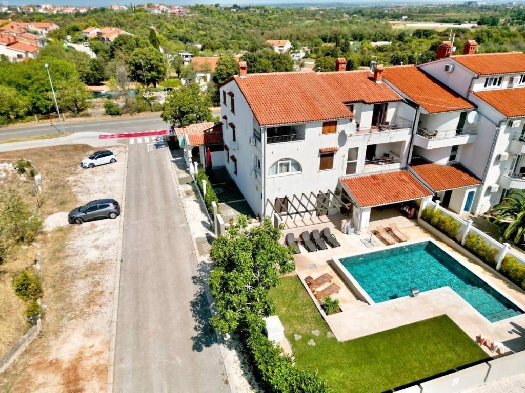 Linc Rooms & Apartments بنجول المظهر الخارجي الصورة