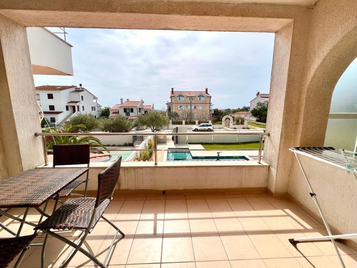 Linc Rooms & Apartments بنجول المظهر الخارجي الصورة